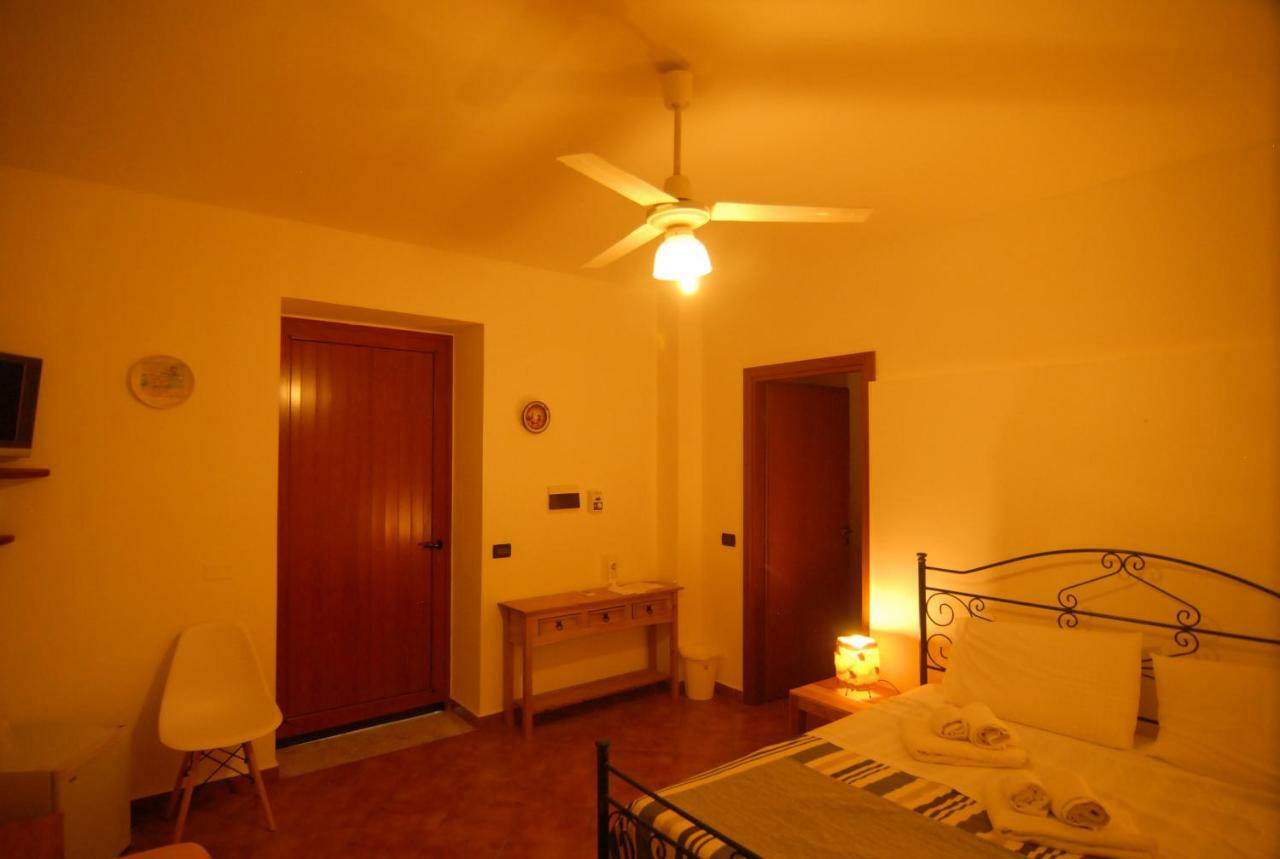 Eoliano B&B Malfa  Bagian luar foto